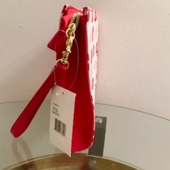 Betsey Johnson Cosmetic Wristlet Hot Pink - Picture 2 of 3